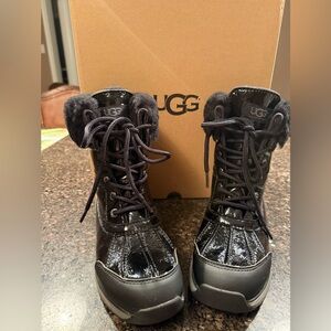 UGG Black Patent Leather/Shearling Lined Adirondack Ankle Boot